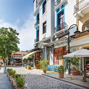 https://colors-central-ladadika.hotels-of-thessaloniki.com